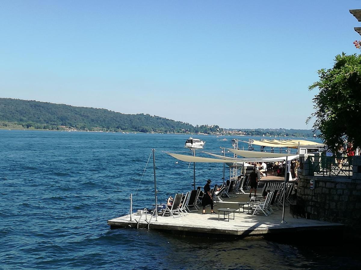 Suite 51 Appartamento Con Terrazzo A 50 Mt Dal Lago - Private Parking (Adults Only) Арона Екстер'єр фото