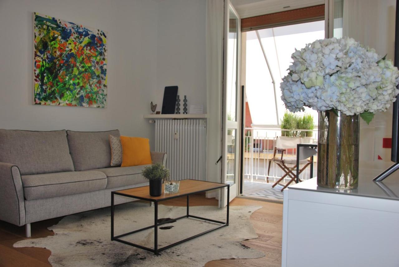 Suite 51 Appartamento Con Terrazzo A 50 Mt Dal Lago - Private Parking (Adults Only) Арона Екстер'єр фото