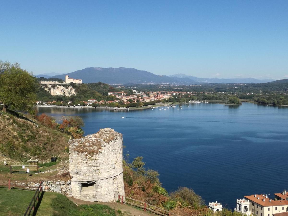 Suite 51 Appartamento Con Terrazzo A 50 Mt Dal Lago - Private Parking (Adults Only) Арона Екстер'єр фото