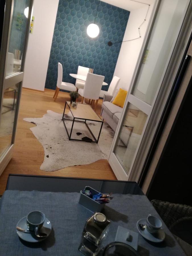 Suite 51 Appartamento Con Terrazzo A 50 Mt Dal Lago - Private Parking (Adults Only) Арона Екстер'єр фото