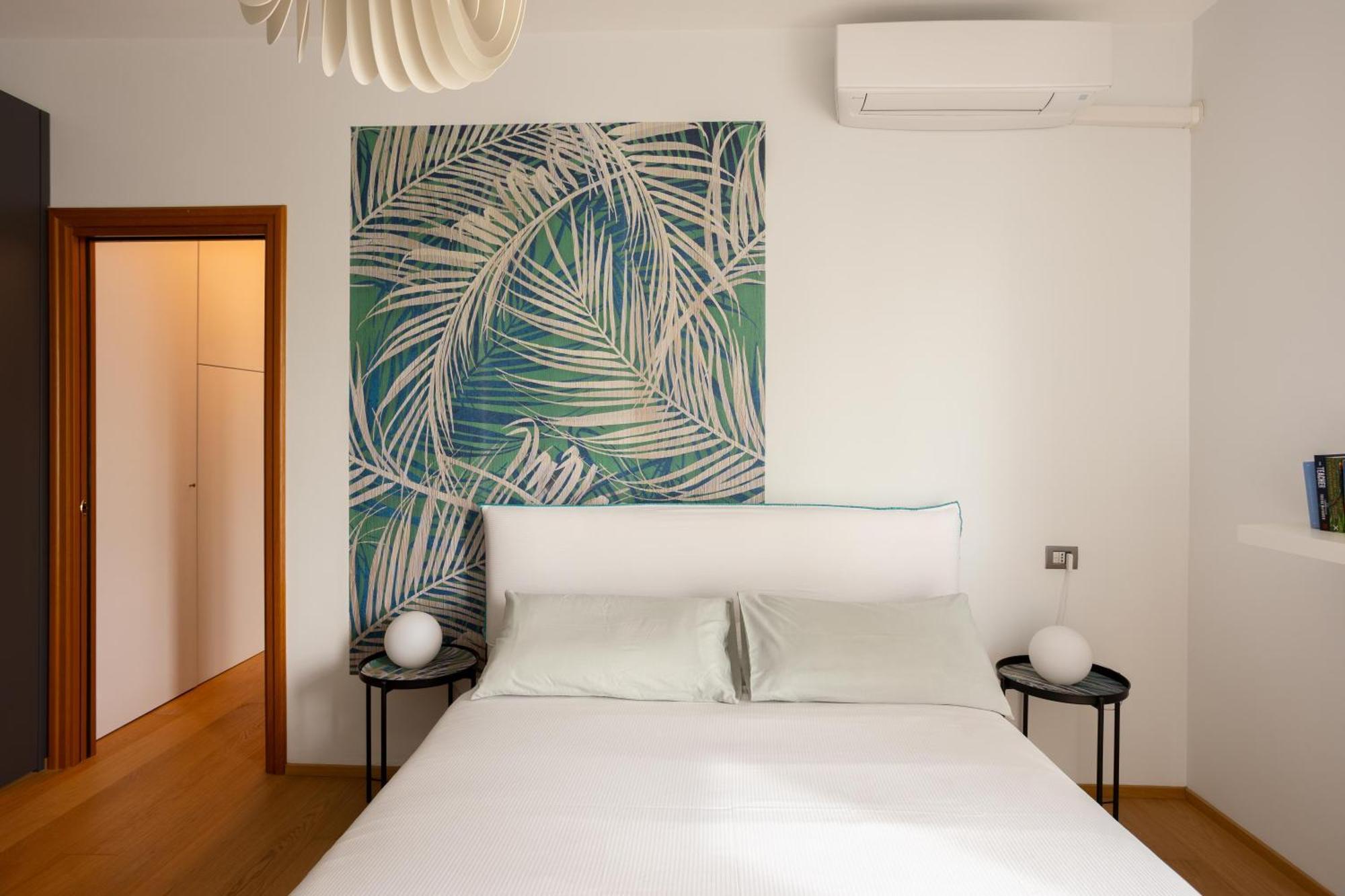 Suite 51 Appartamento Con Terrazzo A 50 Mt Dal Lago - Private Parking (Adults Only) Арона Екстер'єр фото