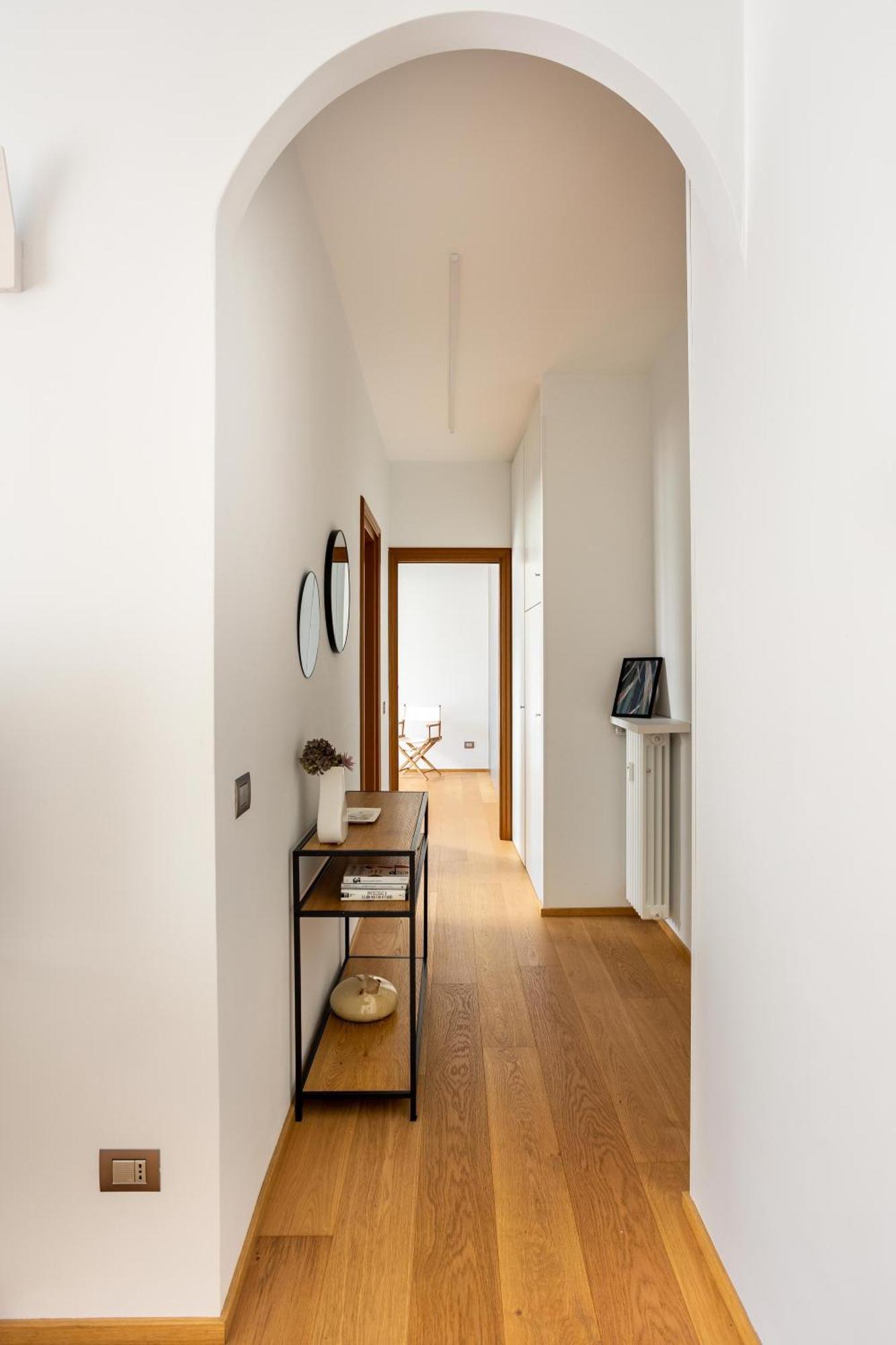 Suite 51 Appartamento Con Terrazzo A 50 Mt Dal Lago - Private Parking (Adults Only) Арона Екстер'єр фото