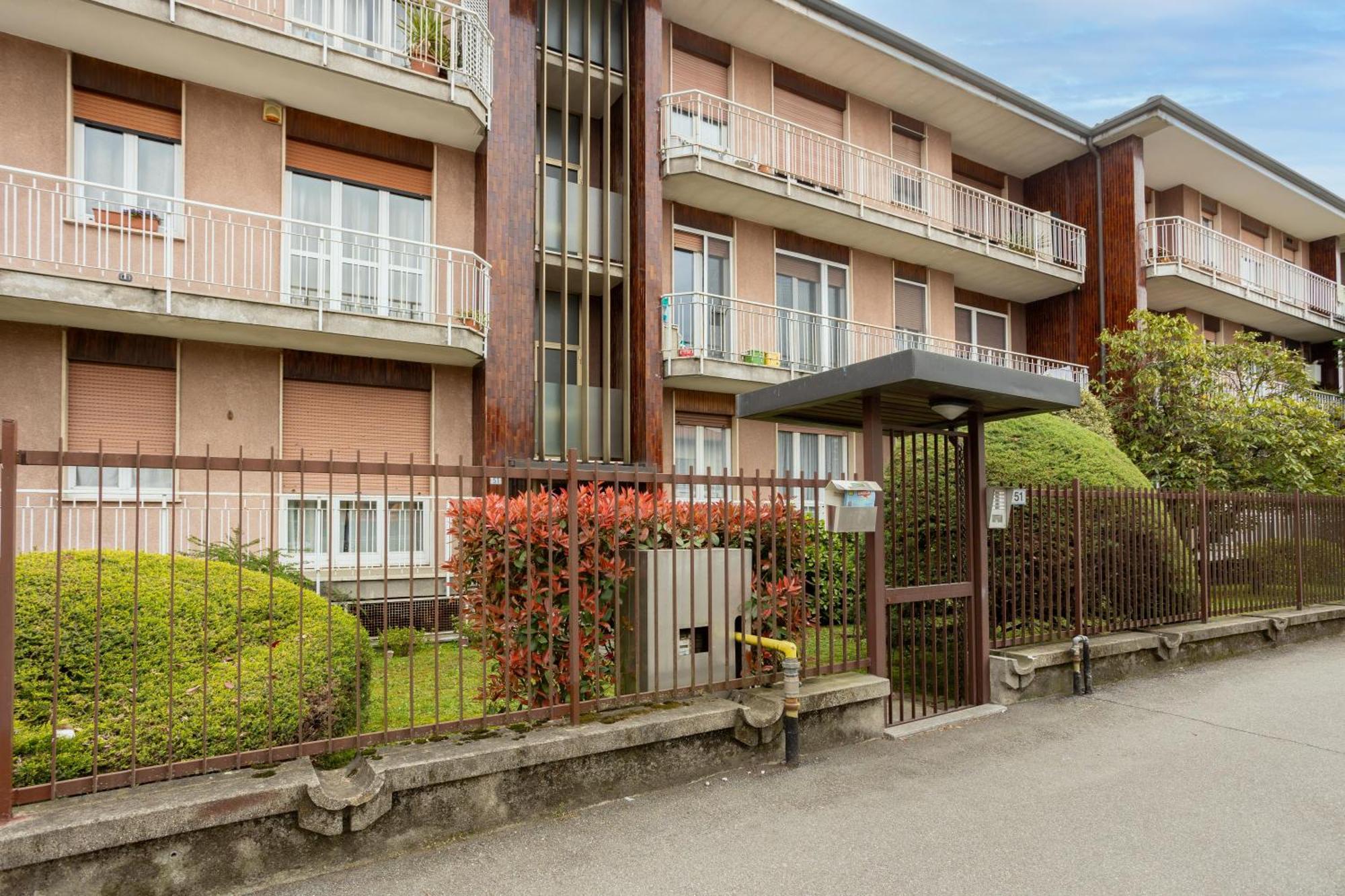 Suite 51 Appartamento Con Terrazzo A 50 Mt Dal Lago - Private Parking (Adults Only) Арона Екстер'єр фото